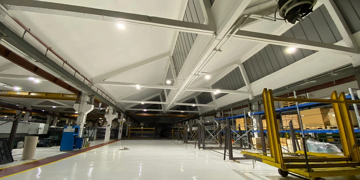 Sostituzione proiettori a ioduri metallici con LED industriali