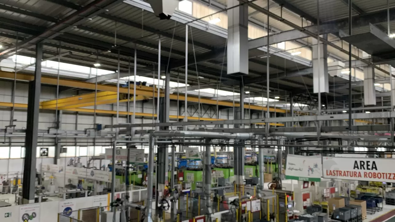 Illuminazione led capannone industriale a Caivano