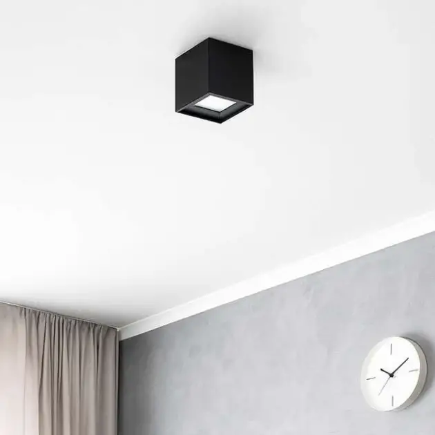 EDO Xela: faretto LED da soffitto a superficie
